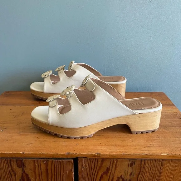 Beklina Buckle Clog Sandal Size 11 - Picture 5 of 11